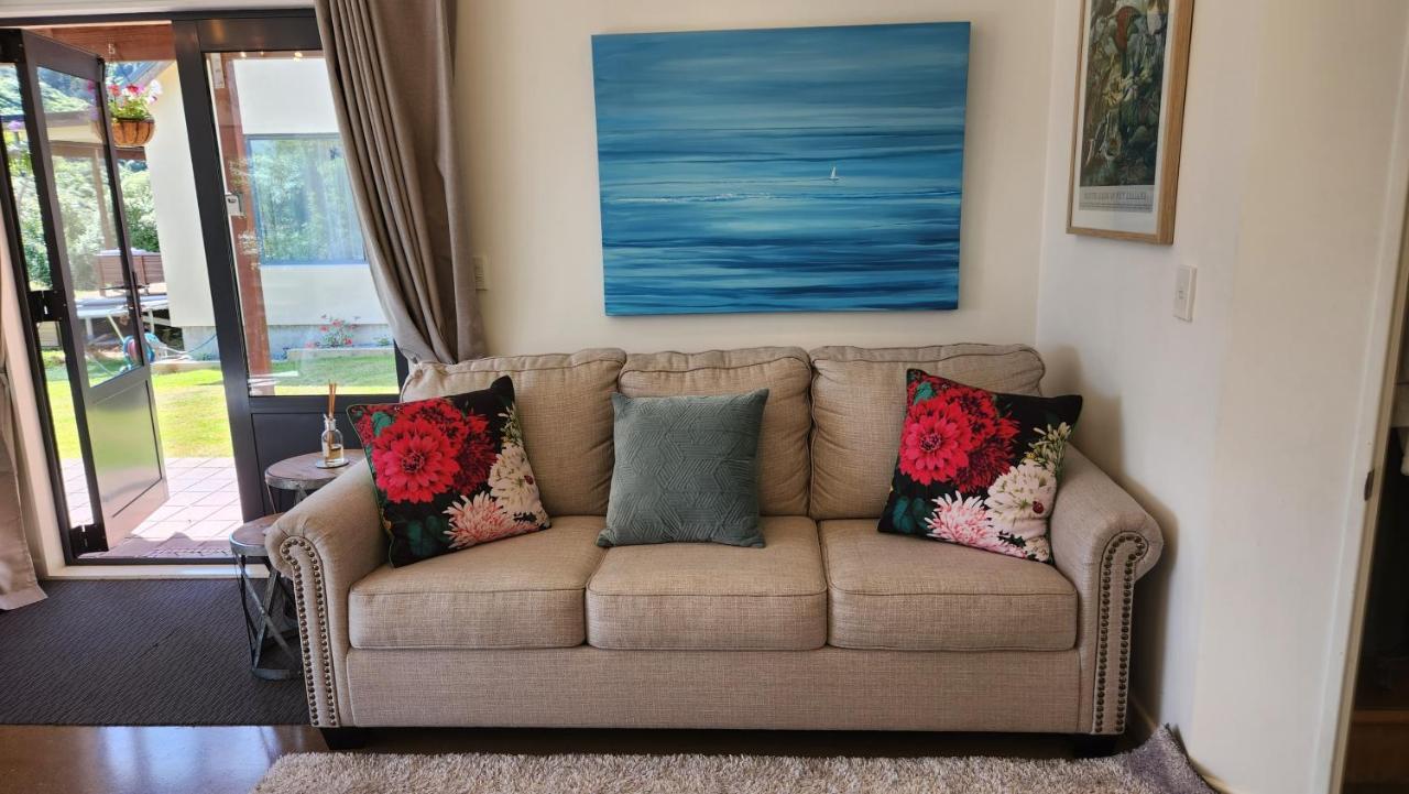 ホテル Boutique Art Retreat アッパー・ハット エクステリア 写真